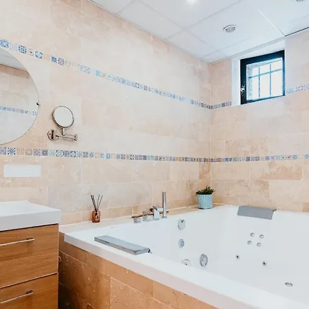 - Michelet Apartment Le Havre